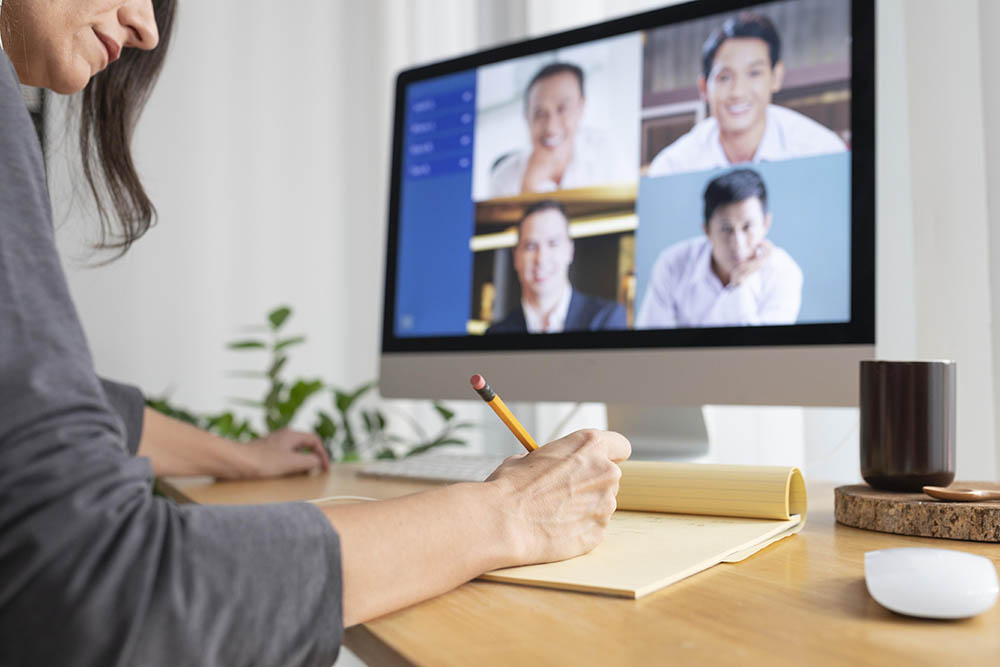 ASPECTOS CLAVES DE LA LEY DE TRABAJO EN CASA (LEY 2088 DE 2021) Y SUS DIFERENCIAS CON EL TELETRABAJO ASPECTOS CLAVES DE LA LEY DE TRABAJO EN CASA (LEY 2088 DE 2021) Y SUS DIFERENCIAS CON EL TELETRABAJO